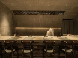 极富张力的线条着重突出Omakase料理空间室内灯光设计——自由随心
