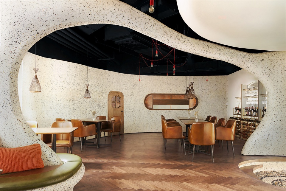 灯光设计,室内灯光设计案例,Tapa Tapa西班牙餐厅上海店灯光实拍效果图